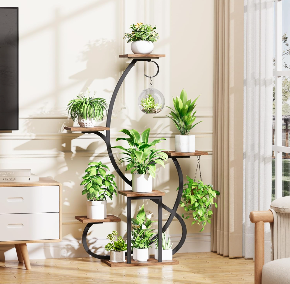 The Aurelia Spiral Stand